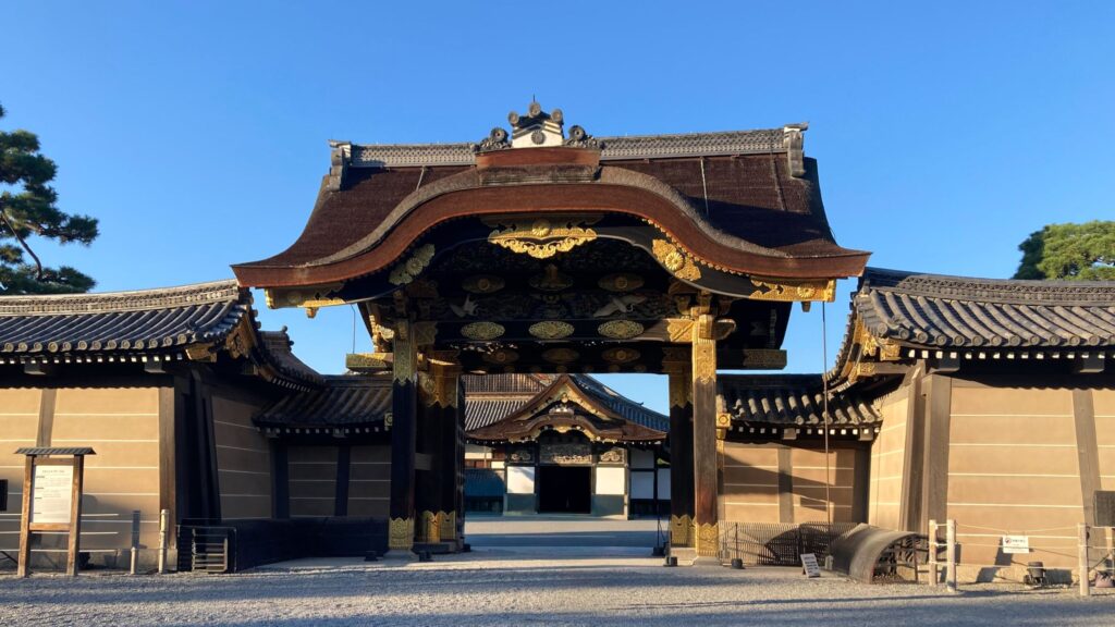 Karamon gate of Nijo-jo Castle_二条城の唐門
