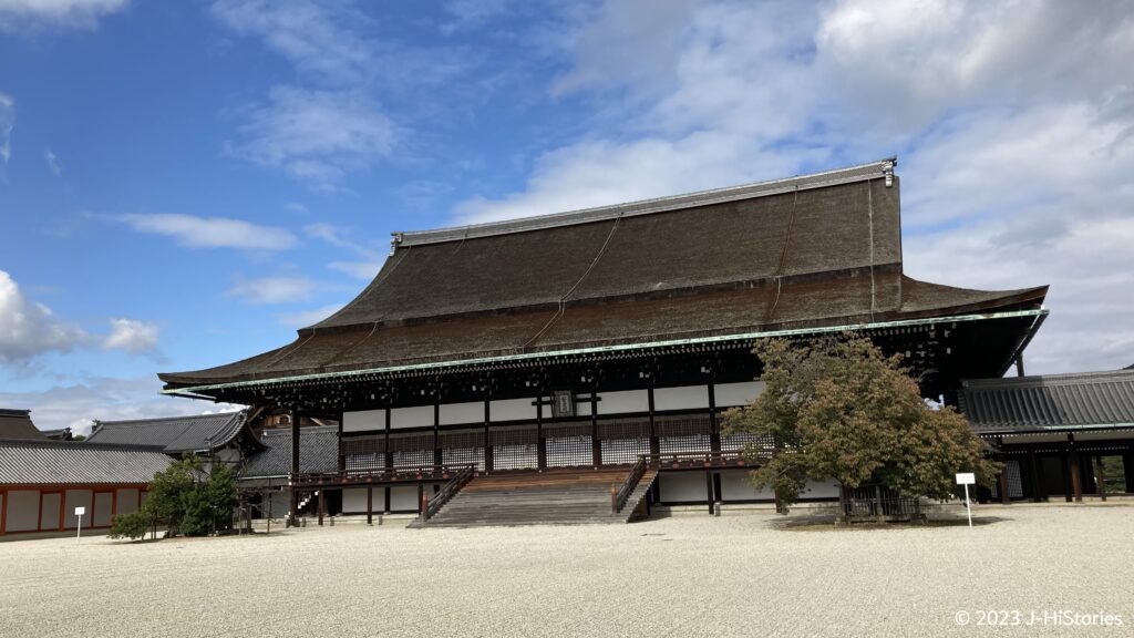 Shishinden (Hall for State Ceremonies) of the Kyoto Imperial Palace_京都御所紫宸殿