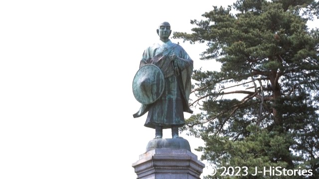 Rennnyo Statue at Yoshizaki Temple Ruin in Fukui_吉崎別院跡の蓮如像